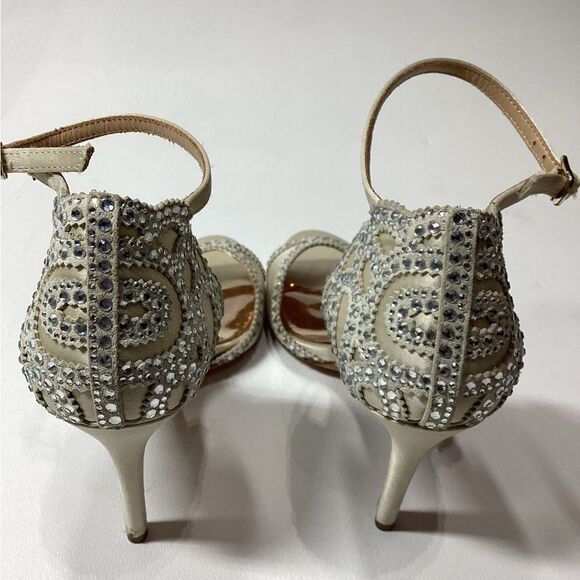 Badgley Mischka beige Roxy Ankle Strap Rhinestone Kelly Wedding sandal Size 6 - Picture 7 of 16